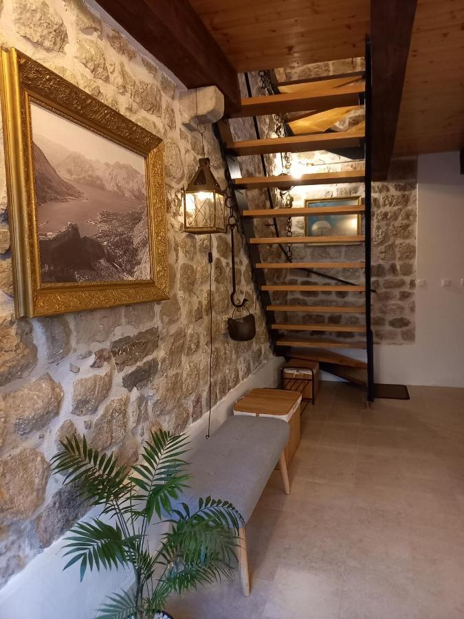 Romantic Stone House By The Sea **** Kotor Exterior foto
